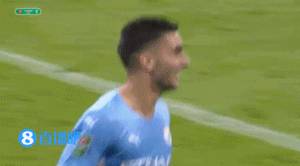 英联杯-福登两传一射马赫雷斯双响 曼城6-1韦康比流浪者