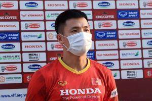 越南后卫裴进勇:对阵中国做好准备全力以赴,尽力多拿分数