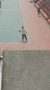 篮筐:你们仨打球好像跟我没什么关系