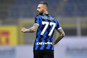 意媒:得知米兰的兴趣后,B罗已告知经纪人不要运作自己去米兰