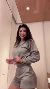 她的身材如何？张曼源来教你减肥操