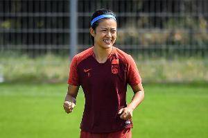 自己是中国女足最强中卫?李佳悦:我说的是实话 还想进国家队
