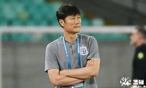 毛毅军：曹赟定有伤谨慎上场，双方都有进球机会