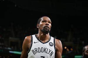 KD:我们创造了很好的投篮机会但要投中 想念欧文他是球队一份子