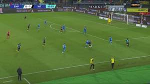 国米2-0领先!劳塔罗助攻 迪马尔科后点包抄推射得手