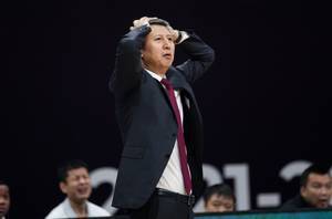 南都：CBA重罚广州男篮主帅郭士强 裁判误判再惹争议