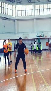 篮球教学:最实用的过人技巧,学会之后制霸野球场