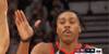 乌龙球?!骑士探花莫布里被对手干扰 将球扣进自家篮筐