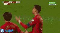 遭米特洛维奇头球绝杀后，C罗生气怒吼+无奈蹲下