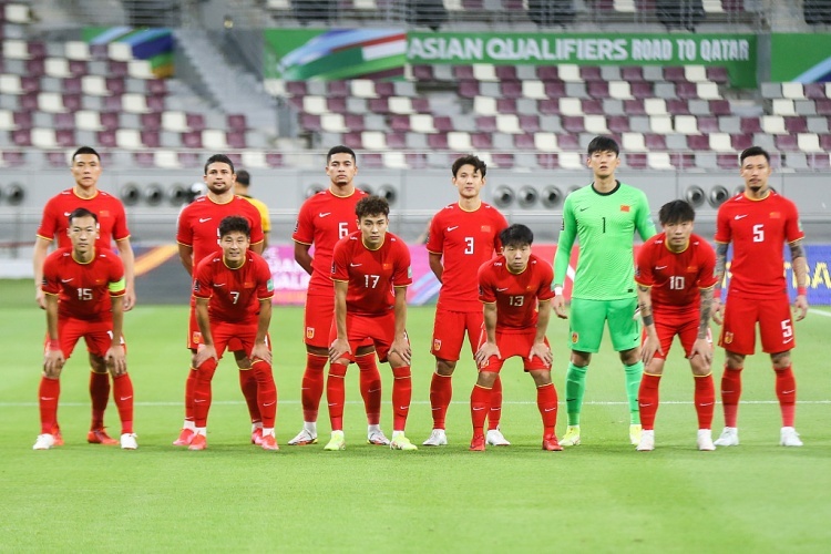 记者:放弃五后卫,中澳之战国足大概率沿用对阵阿曼战术