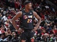 最后时刻完成致命抢断!巴特勒15投6中得到18分4板5助5断