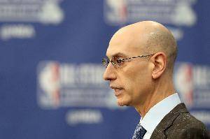 萧华:NBA目前出现的90%阳性病例都是奥密克戎