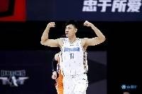 ?范子铭第一阶段集锦：进步明显 场均18.6分8.4篮板2.8助攻