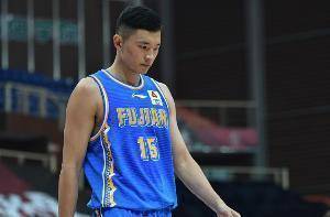 无奈输球！陈林坚15投7中&三分11中5 得到20分8板5助