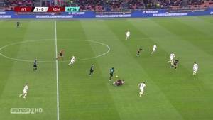 国米2-0领先!桑切斯远射破门再下一城