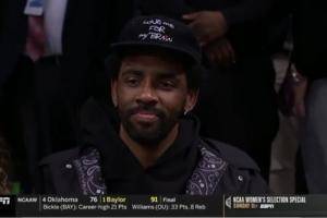 能看不能打!欧文现身巴克莱中心观战NCAA
