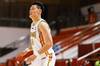 三分神准!张宁三分线外5投4中贡献16分助山西胜四川