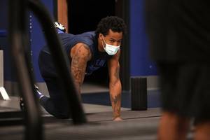 基德:特雷-伯克今日因错过检测触发健安协议缺战湖人