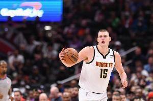 名记霍林格晒自己投票方案:约基奇MVP 小贾伦DPOY