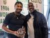 96年后首位后卫DPOY!绿军晒斯玛特手套合影:后卫??