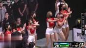 老江湖了!林志杰面对大胸美女啦啦队干扰,稳稳两罚全进?