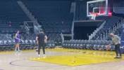 都想冲FMVP???今天克莱+普尔哥俩训练结束后还强化加练