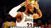 ESPN给出詹姆斯夏天的三种续约合同方案,并表示:到底会不会离开湖人呢?