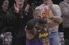 “望远镜”来了?詹姆斯妙至毫巅四分卫长传助攻!比望远镜庆祝