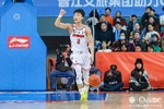 今天状态不好!徐杰9中2&三分5中1拿5分6板 仅送1助攻&出现3失误