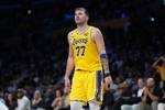 NBA杯战灰熊!队记:东契奇与斯玛特状态已升级为大概率出战