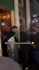 寸步难行！梅西刚出餐厅就被狂热球迷&ldquo;逼退&rdquo;，这人气太吓人😱